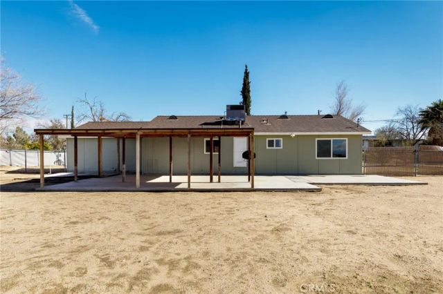 15808 Heatherdale, Victorville, CA 92394