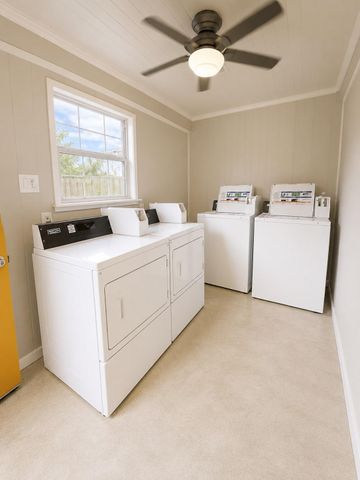 4811 Oakland Street 12, Houston, TX 77023