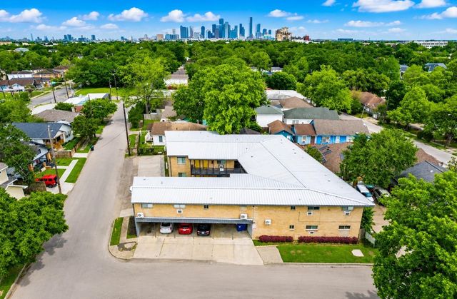4811 Oakland Street 12, Houston, TX 77023