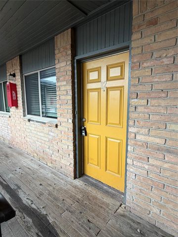 4811 Oakland Street 12, Houston, TX 77023