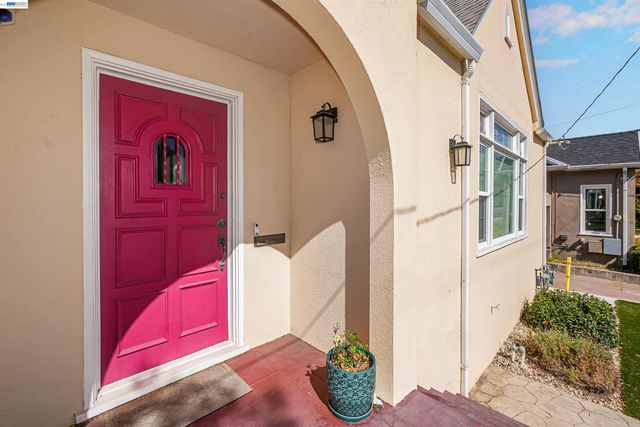 250 Cherrywood Ave, San Leandro, CA 94577