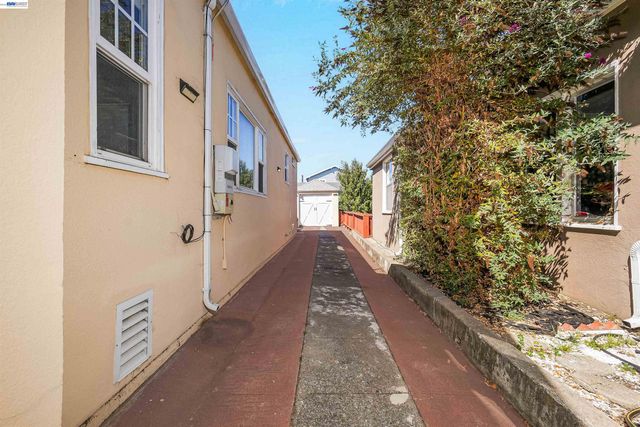 250 Cherrywood Ave, San Leandro, CA 94577