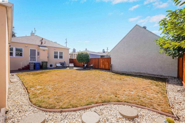 250 Cherrywood Ave, San Leandro, CA 94577