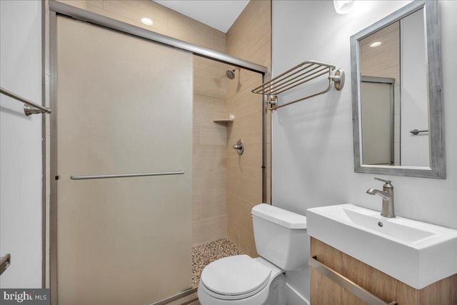 144 LEVERING ST, Philadelphia, PA 19127