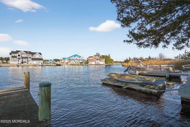 111 Lawshe Drive, Pine Beach, NJ 08741