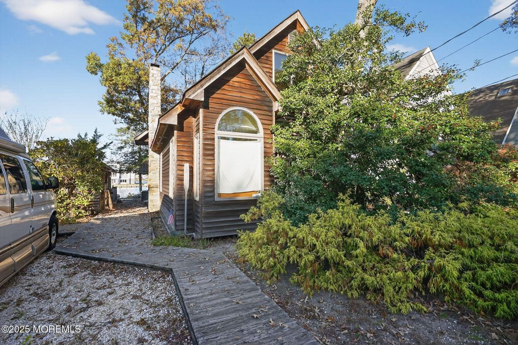 111 Lawshe Drive, Pine Beach, NJ 08741