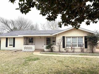 2713 DEVON ROAD, Wichita Falls, TX 76308