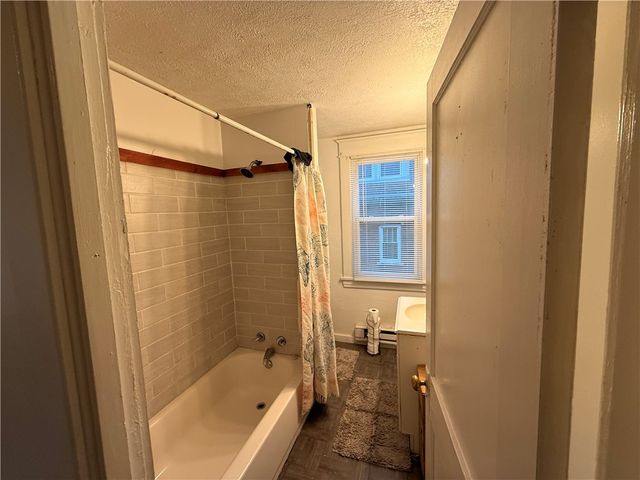 346 Mercer St, City Of But Ne, PA 16001