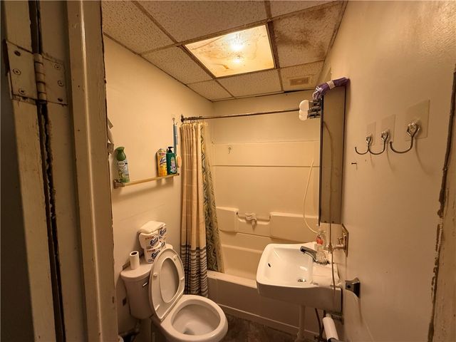 346 Mercer St, City Of But Ne, PA 16001