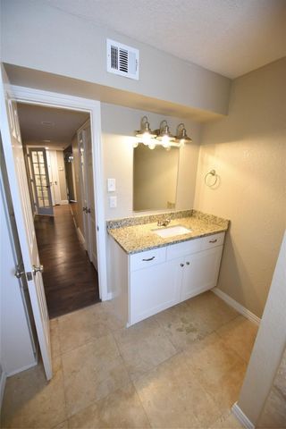 4206 Hawthorne Avenue 102, Dallas, TX 75219