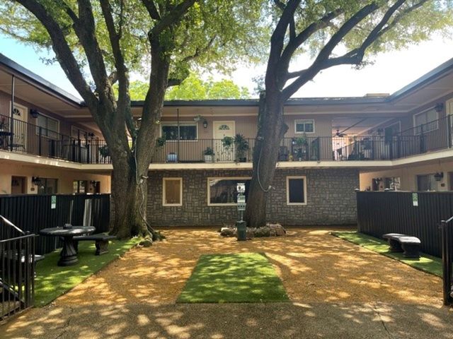 4206 Hawthorne Avenue 102, Dallas, TX 75219