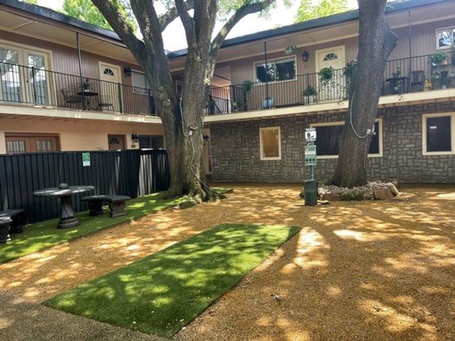 4206 Hawthorne Avenue 102, Dallas, TX 75219