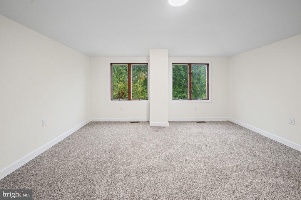 Image 17 of property listing at 9619 HARDING AVE, Baltimore, MD 21234