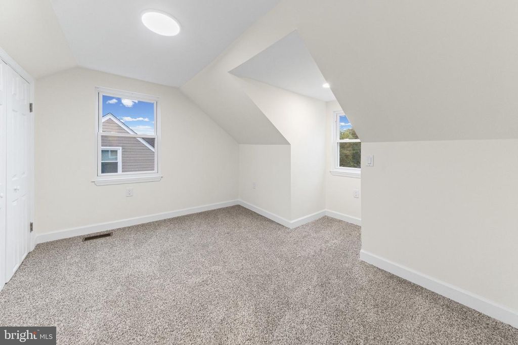 Image 19 of property listing at 9619 HARDING AVE, Baltimore, MD 21234