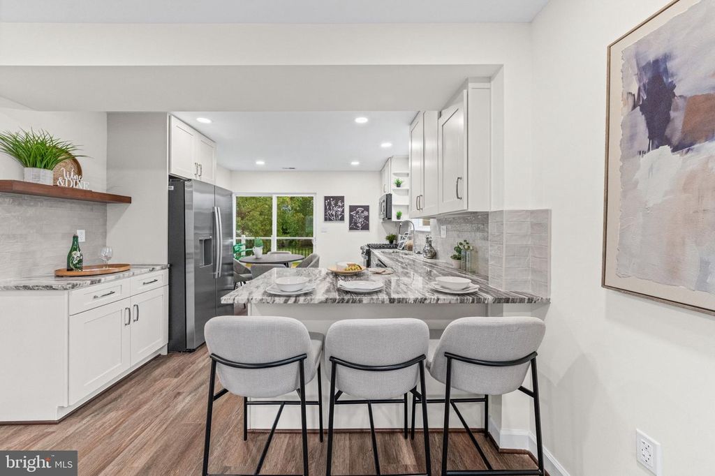 Image 5 of property listing at 9619 HARDING AVE, Baltimore, MD 21234