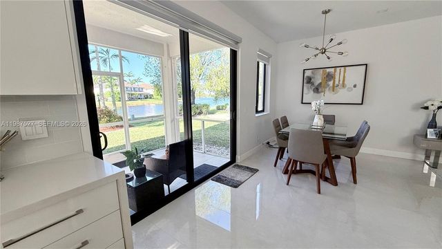 1392 Canary Island Dr 0, Weston, FL 33327