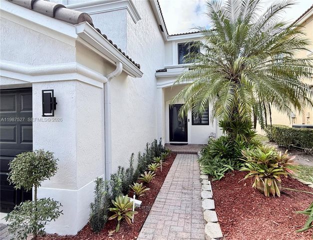 1392 Canary Island Dr 0, Weston, FL 33327