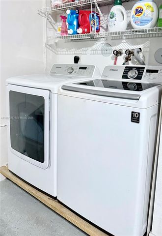 1392 Canary Island Dr 0, Weston, FL 33327