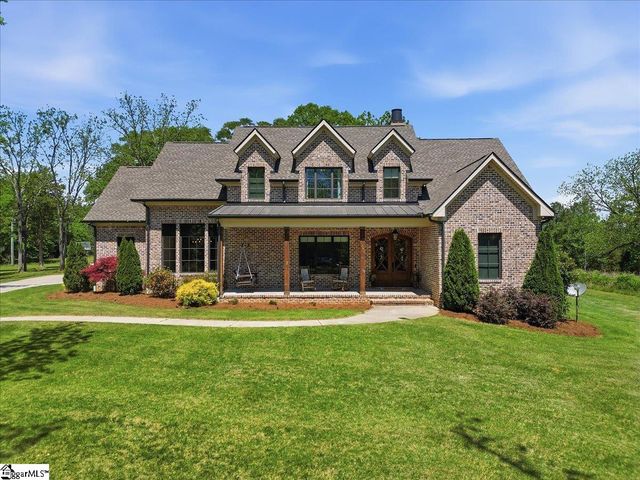 724 Red Hill Road, Pickens, SC 29671