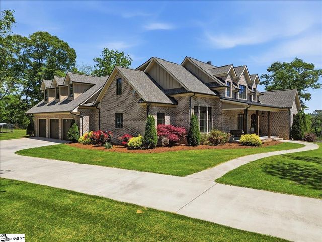 724 Red Hill Road, Pickens, SC 29671