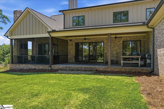 724 Red Hill Road, Pickens, SC 29671