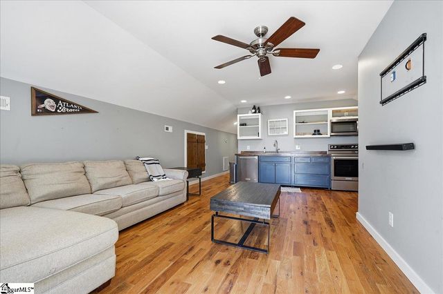 724 Red Hill Road, Pickens, SC 29671