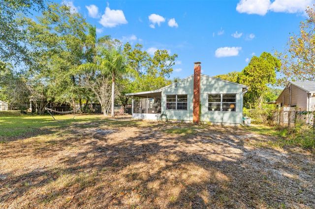 1215 E LAMBRIGHT STREET, Tampa, FL 33604