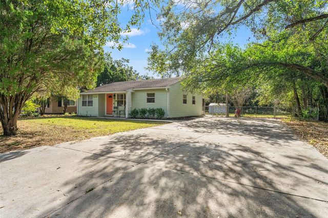 1215 E LAMBRIGHT STREET, Tampa, FL 33604
