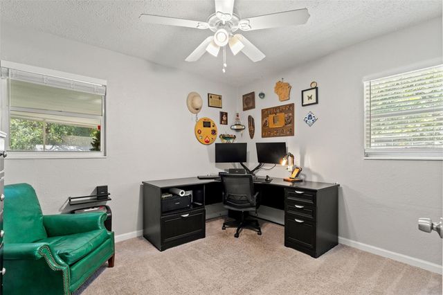 1215 E LAMBRIGHT STREET, Tampa, FL 33604