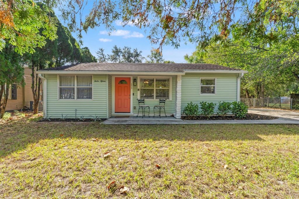 1215 E LAMBRIGHT STREET, Tampa, FL 33604