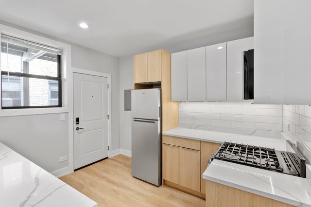 7510 N Eastlake Terrace 2E, Chicago, IL 60626
