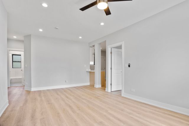 7510 N Eastlake Terrace 2E, Chicago, IL 60626