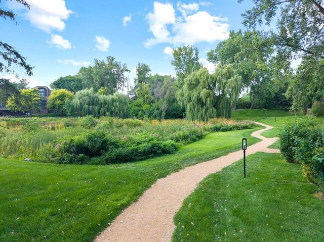 8549 Irwin Road 126, Bloomington, MN 55437