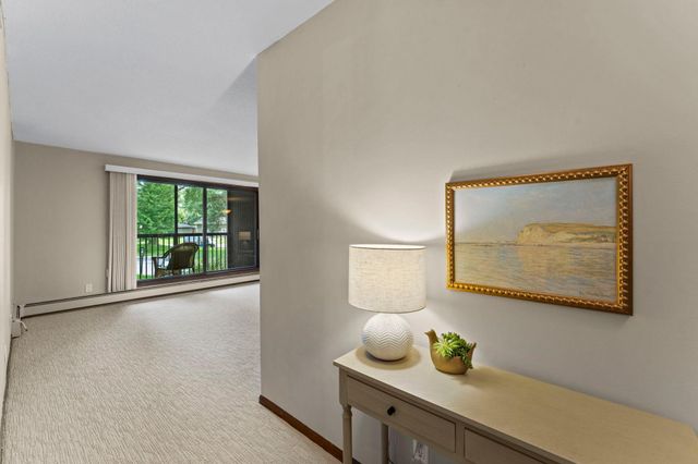 8549 Irwin Road 126, Bloomington, MN 55437