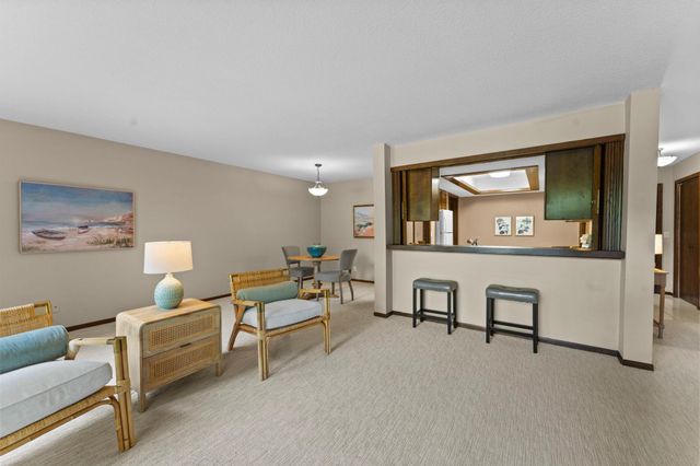 8549 Irwin Road 126, Bloomington, MN 55437