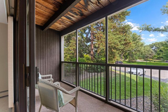 8549 Irwin Road 126, Bloomington, MN 55437