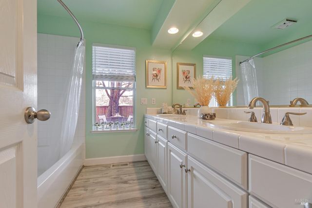 359 Orchid Dr, San Rafael, CA 94903