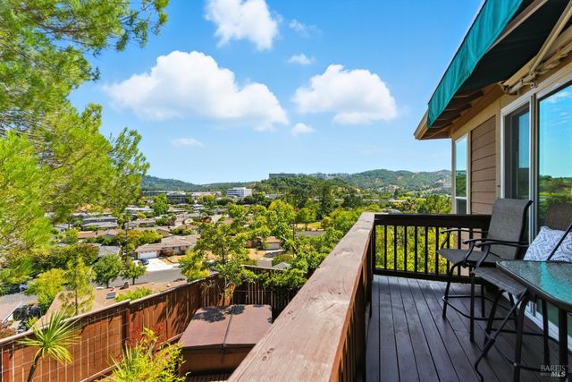 359 Orchid Dr, San Rafael, CA 94903