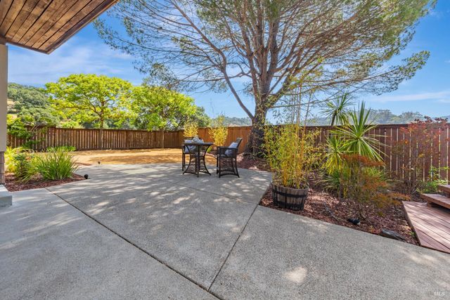 359 Orchid Dr, San Rafael, CA 94903