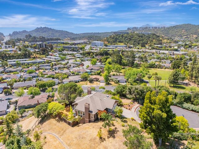 359 Orchid Dr, San Rafael, CA 94903