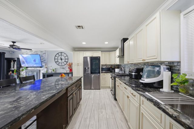 316 Don Carlos Ave, Stockton, CA 95210