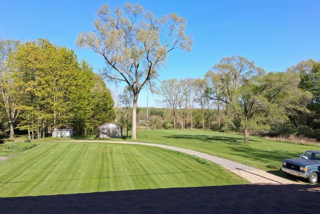 3154 W Defay Road, Stevensville, MI 49127
