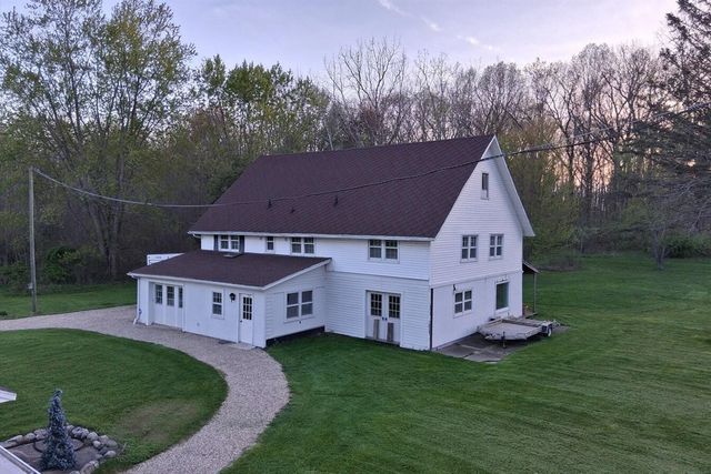 3154 W Defay Road, Stevensville, MI 49127
