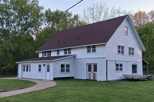3154 W Defay Road, Stevensville, MI 49127