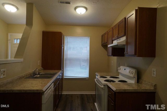 1904 Tischer Road C, Raleigh, NC 27603