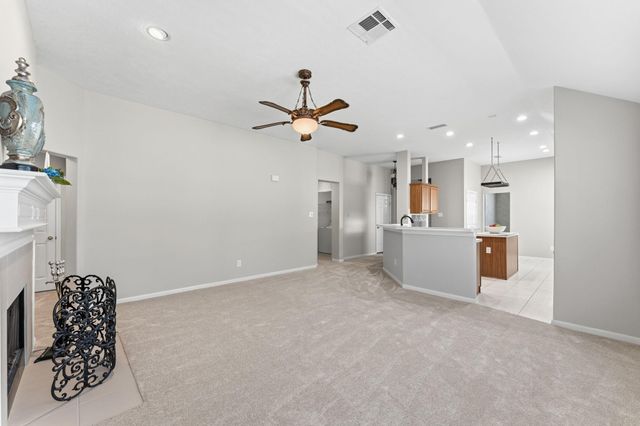 6 Orchard Dale Circle, The Woodlands, TX 77382