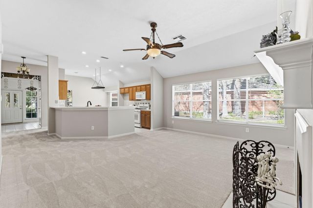 6 Orchard Dale Circle, The Woodlands, TX 77382