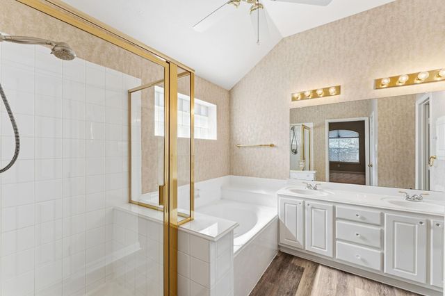 6 Orchard Dale Circle, The Woodlands, TX 77382