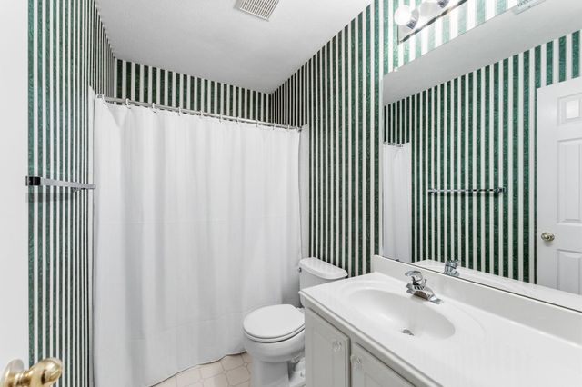 6 Orchard Dale Circle, The Woodlands, TX 77382