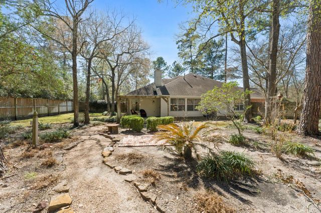 6 Orchard Dale Circle, The Woodlands, TX 77382